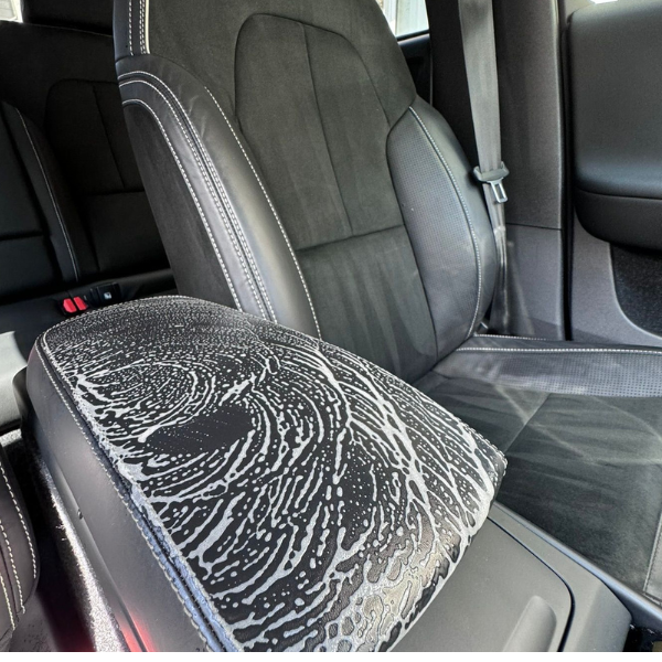 Nettoyage professionnel detailling intérieur